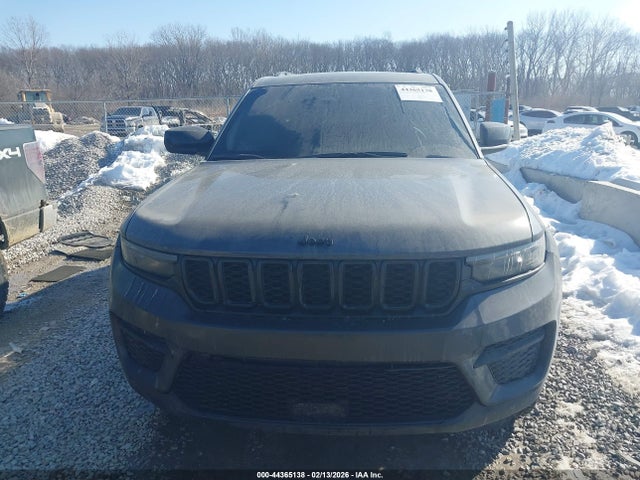 Продажа на аукционе авто 2023 Jeep Grand Cherokee Laredo X 4x4, vin: 1C4RJHAG4P8900829, номер лота: 44365138