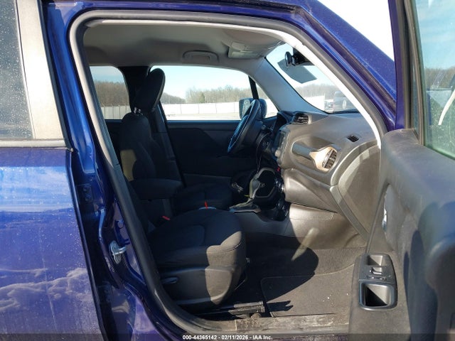 44365142 :رقم المزاد ، ZACCJBBB1HPE64697 vin ، 2017 Jeep Renegade Latitude 4x4 مزاد بيع