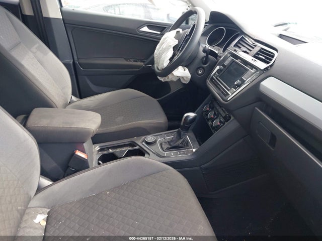 Продаж на аукціоні авто 2020 Volkswagen Tiguan 2.0t S, vin: 3VV0B7AX4LM148329, номер лоту: 44365157