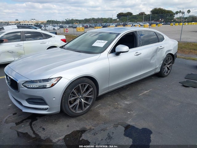 2018 VOLVO S90 LVY982MK0JP034061 Photo 1