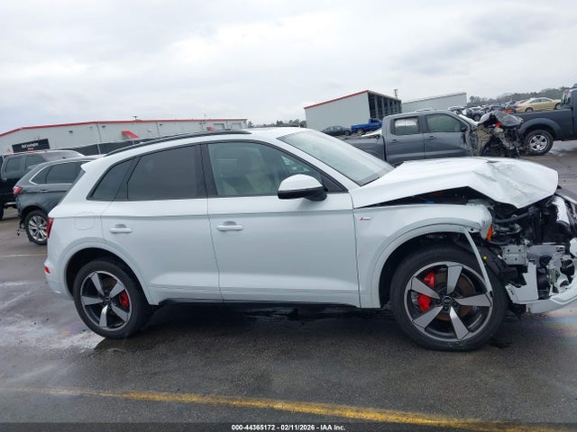 Продаж на аукціоні авто 2024 Audi Q5 Premium Plus 45 Tfsi S Line Quattro, vin: WA1EAAFY4R2109031, номер лоту: 44365172