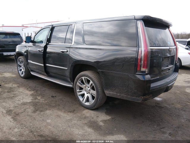 2018 CADILLAC ESCALADE ESV 1GYS4HKJ3JR298651 Photo 2