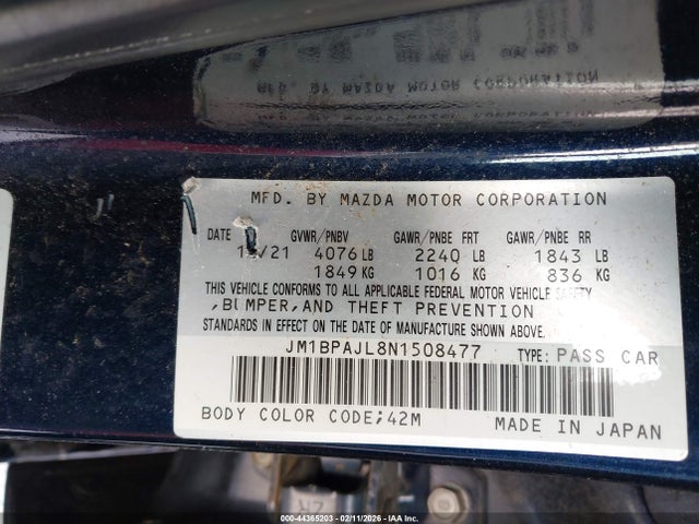 JM1BPAJL8N1508477 Mazda Mazda3 2.5 S