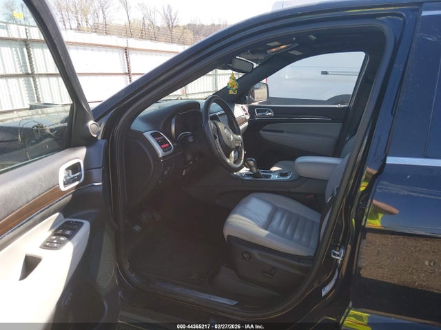 1C4RJFBG4JC378940 Jeep Grand Cherokee Sterling Edition 4x4