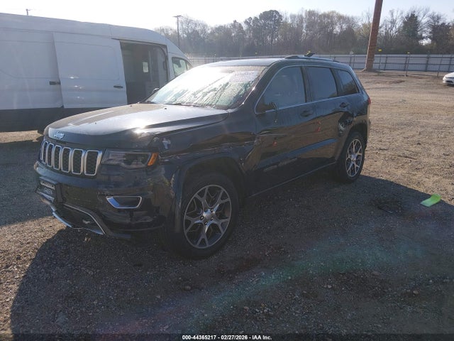 1C4RJFBG4JC378940 Jeep Grand Cherokee Sterling Edition 4x4