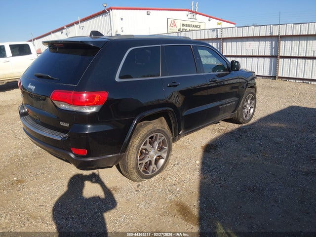 1C4RJFBG4JC378940 Jeep Grand Cherokee Sterling Edition 4x4