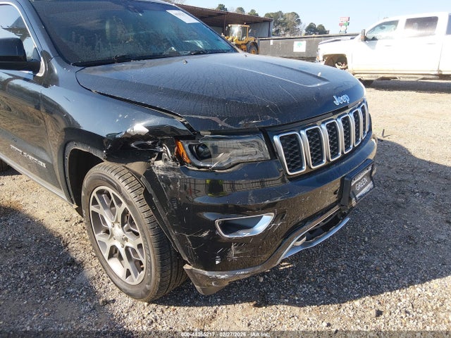 1C4RJFBG4JC378940 Jeep Grand Cherokee Sterling Edition 4x4