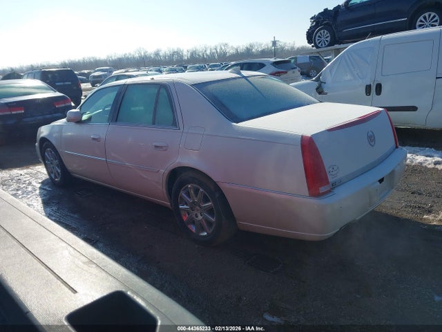 2011 CADILLAC DTS 1G6KH5E60BU125901 Photo 2