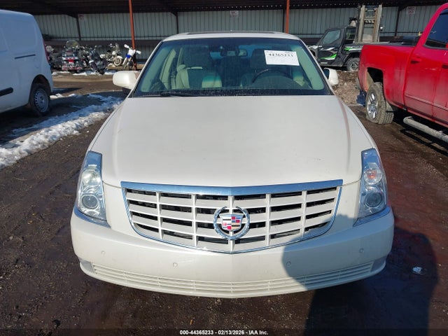 2011 CADILLAC DTS 1G6KH5E60BU125901 Photo 5