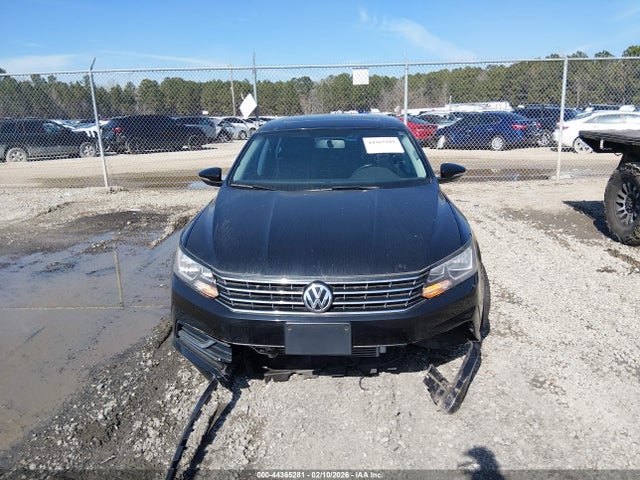 1VWLA7A38KC004355 Volkswagen Passat 2.0t Wolfsburg Edition