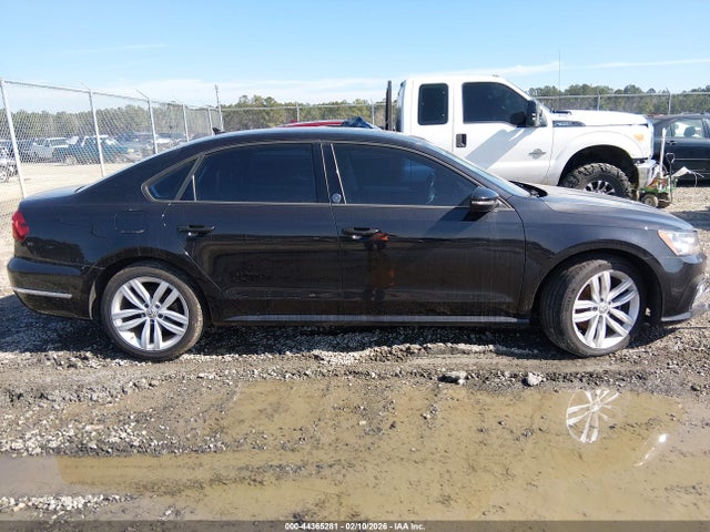 1VWLA7A38KC004355 Volkswagen Passat 2.0t Wolfsburg Edition