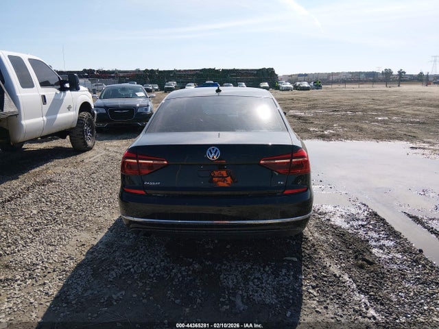 1VWLA7A38KC004355 Volkswagen Passat 2.0t Wolfsburg Edition