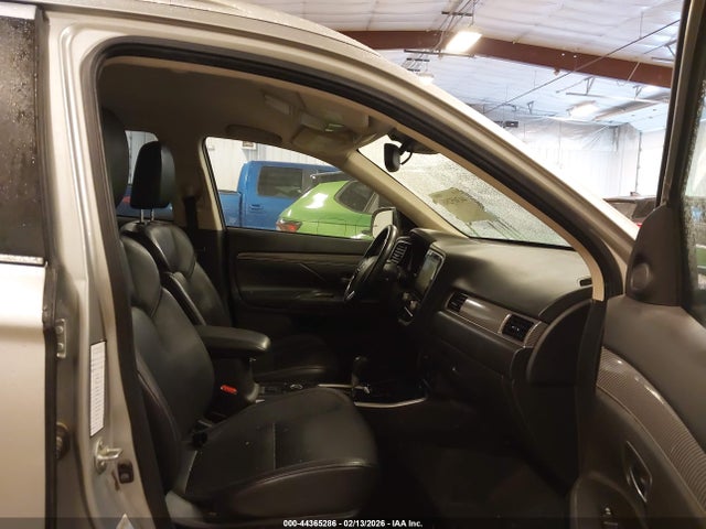 2020 MITSUBISHI OUTLANDER JA4AZ3A34LZ024008 Photo 4