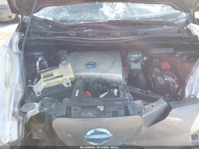 1N4AZ0CP7FC330878 Nissan LEAF S