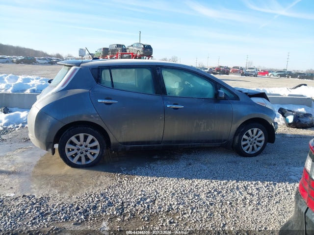 1N4AZ0CP7FC330878 Nissan LEAF S