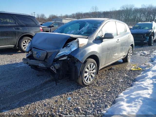 1N4AZ0CP7FC330878 Nissan LEAF S