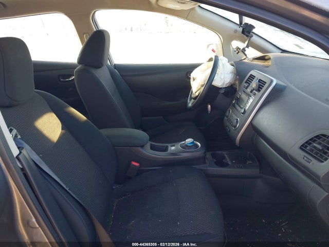 1N4AZ0CP7FC330878 Nissan LEAF S