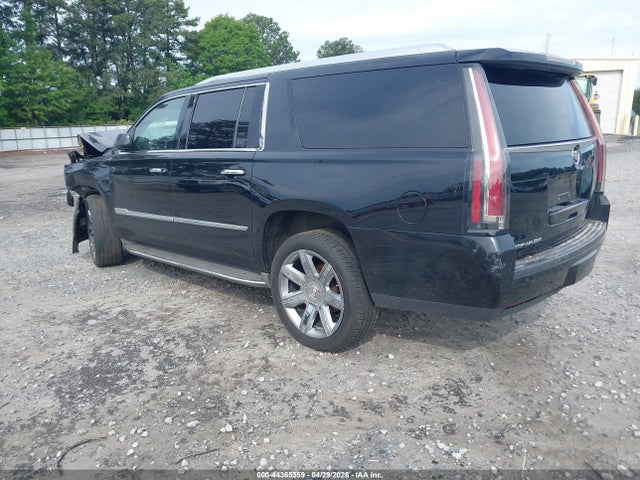 Aukcja sprzedaży 2015 Cadillac Escalade Esv Luxury, vin: 1GYS4HKJ8FR209647, numer aukcji: 44365359