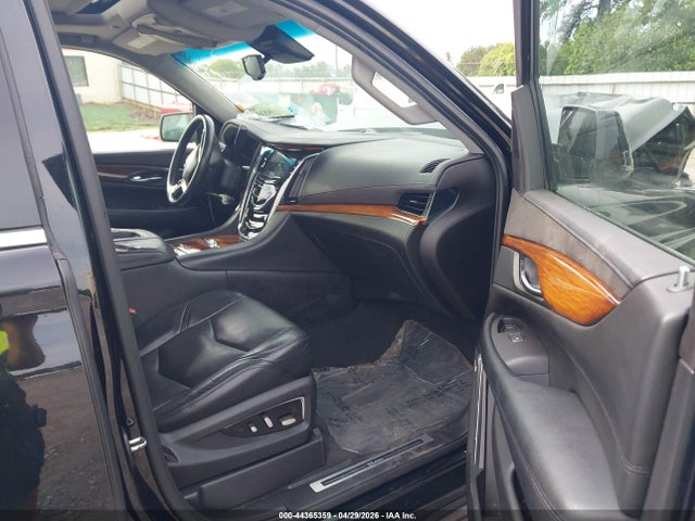 Aukcja sprzedaży 2015 Cadillac Escalade Esv Luxury, vin: 1GYS4HKJ8FR209647, numer aukcji: 44365359