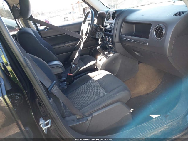 Продаж на аукціоні авто 2016 Jeep Patriot Latitude, vin: 1C4NJRFB2GD712688, номер лоту: 44365368