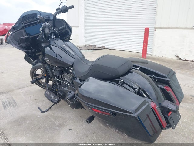 Harley-Davidson FLTRX 2025 1HD1KH718SB608947 Image 3