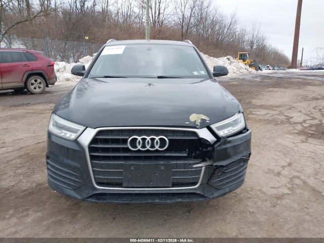 WA1GFCFS9GR018228 Audi Q3 2.0t Premium Plus