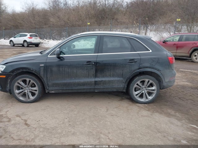WA1GFCFS9GR018228 Audi Q3 2.0t Premium Plus