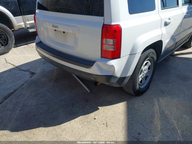1C4NJPBA3HD148505 Jeep Patriot Sport Fwd