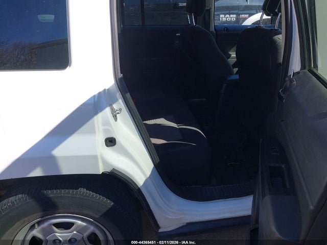 1C4NJPBA3HD148505 Jeep Patriot Sport Fwd