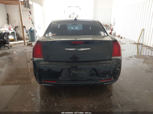 Продажа на аукционе авто 2015 Chrysler 300, vin: 2C3CCAGG4FH887656, номер лота: 44365456