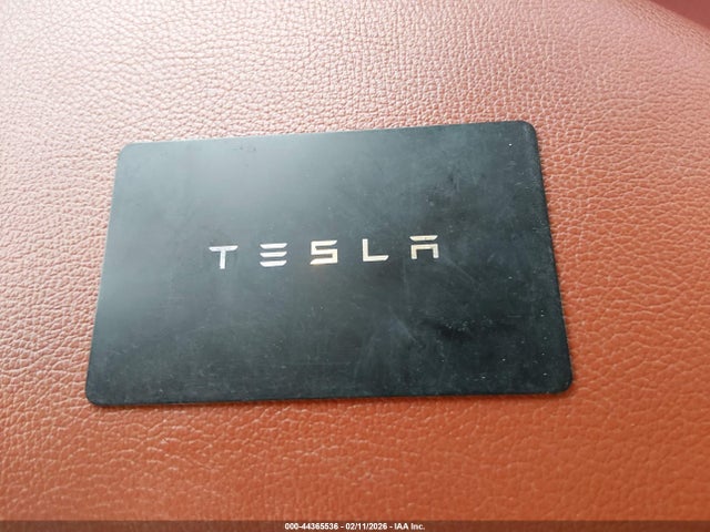 44365536 :رقم المزاد ، 7SAYGDEE7NF460973 vin ، 2022 Tesla Model Y Long Range Dual Motor All-wheel Drive مزاد بيع