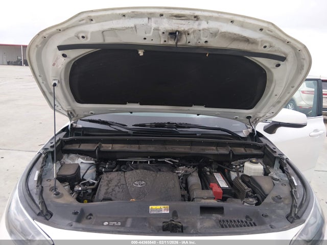 5TDGZRAH1MS532745 Toyota Highlander Xle