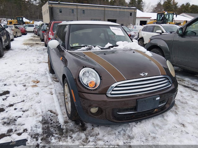 2011 MINI COOPER WMWSU3C53BT099191