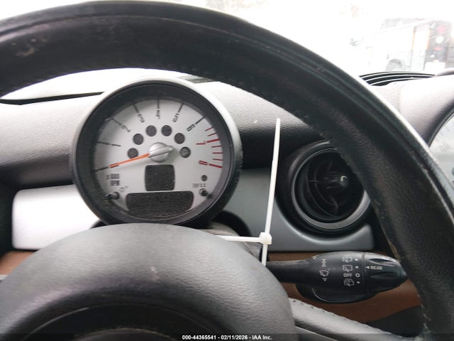 2011 MINI COOPER WMWSU3C53BT099191 Photo 6