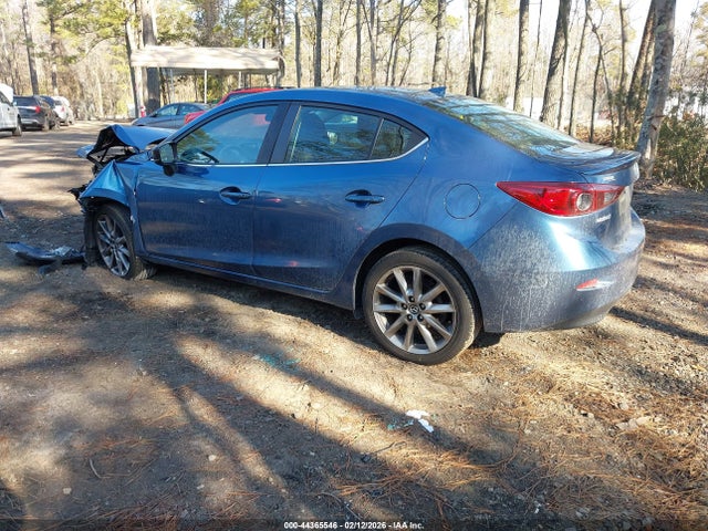 44365546 :رقم المزاد ، 3MZBN1V31JM214042 vin ، 2018 Mazda Mazda3 Touring مزاد بيع