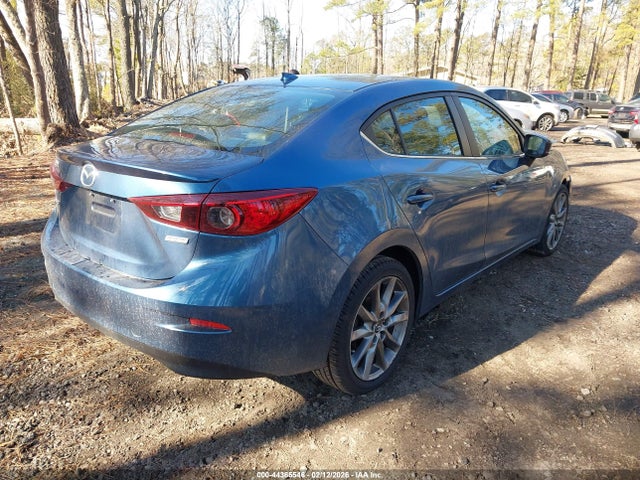 44365546 :رقم المزاد ، 3MZBN1V31JM214042 vin ، 2018 Mazda Mazda3 Touring مزاد بيع