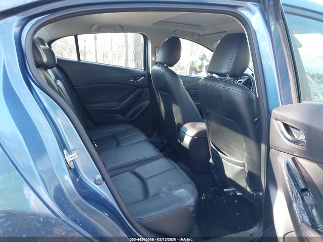 44365546 :رقم المزاد ، 3MZBN1V31JM214042 vin ، 2018 Mazda Mazda3 Touring مزاد بيع
