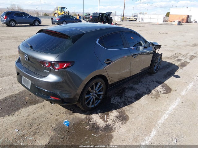 JM1BPBJM8K1133605 Mazda MAZDA3