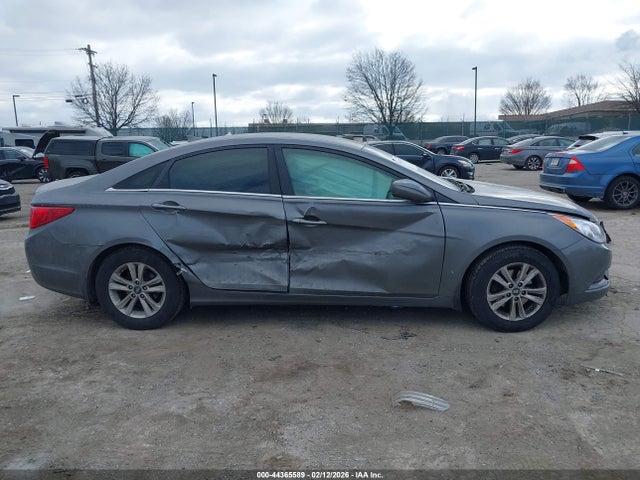 44365589 :رقم المزاد ، 5NPEB4AC6DH772043 vin ، 2013 Hyundai Sonata Gls مزاد بيع