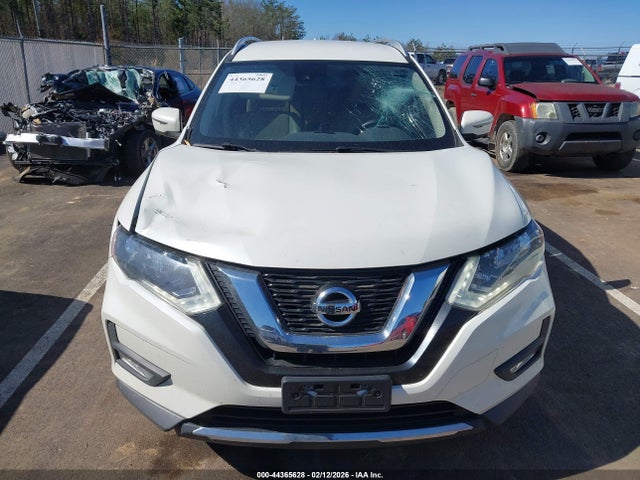 JN8AT2MT6HW380275 Nissan Rogue Sl