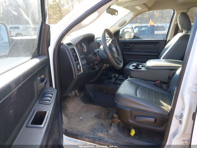 Продажа на аукционе авто 2015 Ram 3500 Chassis Tradesman/slt/laramie, vin: 3C7WRTCL2FG551562, номер лота: 44365652