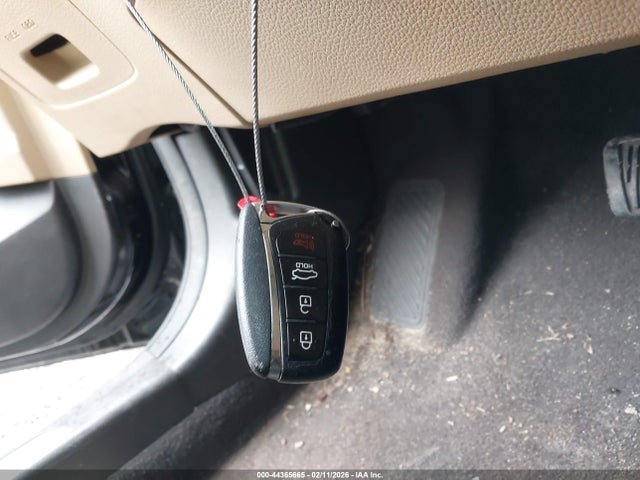KMHFH4JG7GA550172 Hyundai Azera Limited