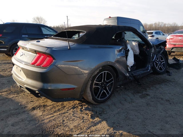 2021 FORD MUSTANG 1FATP8UH7M5101736 Photo 3