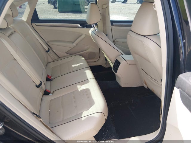 Продаж на аукціоні авто 2018 Volkswagen Passat 2.0t Se, vin: 1VWBA7A39JC015472, номер лоту: 44365757