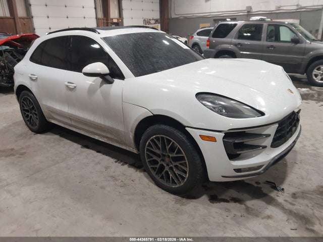 2017 PORSCHE MACAN WP1AF2A52HLB60897