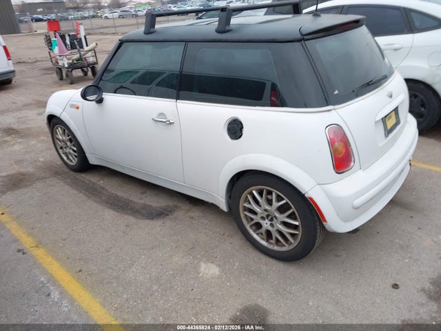 2003 MINI COOPER WMWRC334X3TC39993 Photo 2
