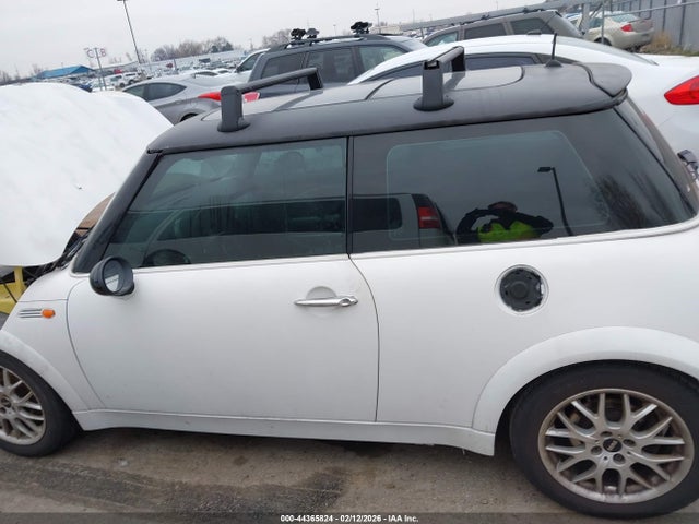 2003 MINI COOPER WMWRC334X3TC39993 Photo 5