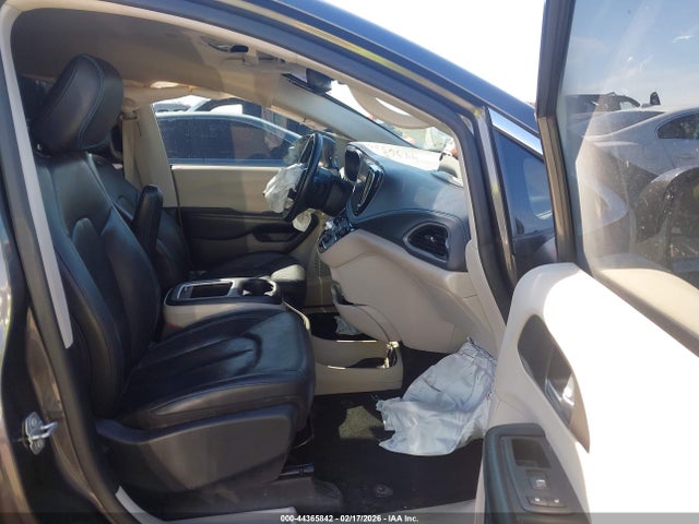 44365842 :رقم المزاد ، 2C4RC1BG0MR504476 vin ، 2021 Chrysler Pacifica Touring L مزاد بيع