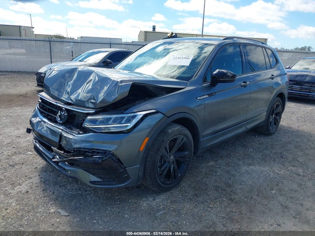 Продажа на аукционе авто 2024 Volkswagen Tiguan 2.0t Se R-line Black, vin: 3VVCB7AX3RM067277, номер лота: 44365906
