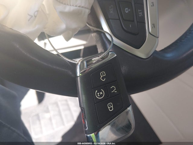 44365953 :رقم المزاد ، 1V2TR2CA4MC502757 vin ، 2021 Volkswagen Atlas 3.6l V6 Sel Premium مزاد بيع